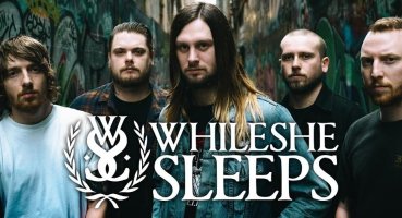 While She Sleeps se po roce vrací do Prahy!