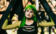Náhledový obrázek článku Natálie Kosová o extravagantních vlasech, alternativním vzhledu a životě podle vlastních pravidel