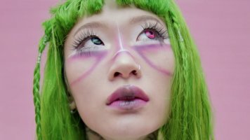 Náhled článku Digital Mess: Cyber-pop umělkyně Yeule a její digital freedom